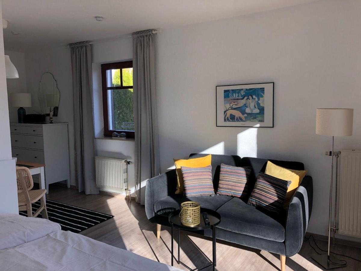 Ferienwohnung-Klaus-Stoertebeker-Mit-Sonnenterrasse-Garten-Zwischen-Strand-Wald-Und-Wiese Gustow  外观 照片