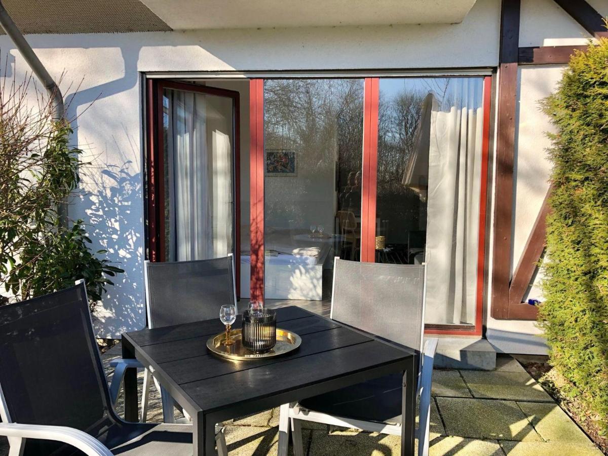 Ferienwohnung-Klaus-Stoertebeker-Mit-Sonnenterrasse-Garten-Zwischen-Strand-Wald-Und-Wiese Gustow  外观 照片